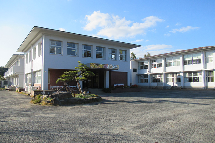 市立小学校