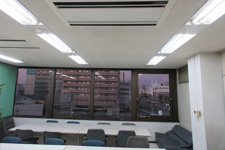 Air-conditioning Installation Work at an Office Building