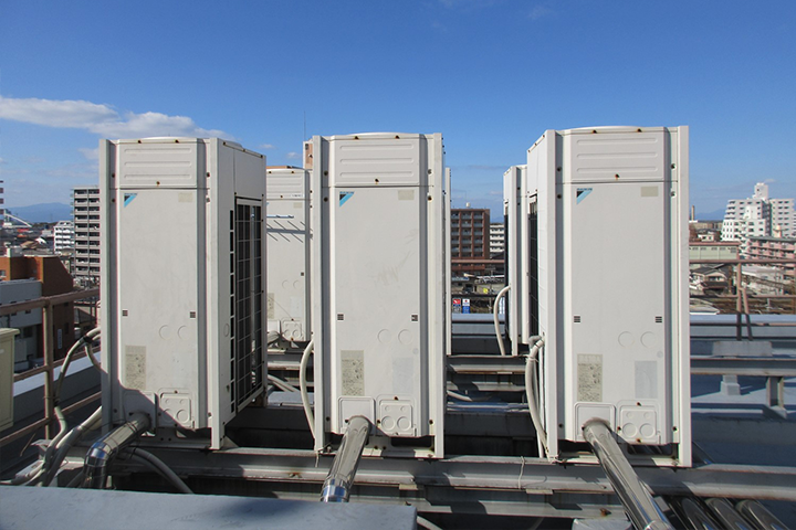 Air-conditioning Installation Work at an Office Building